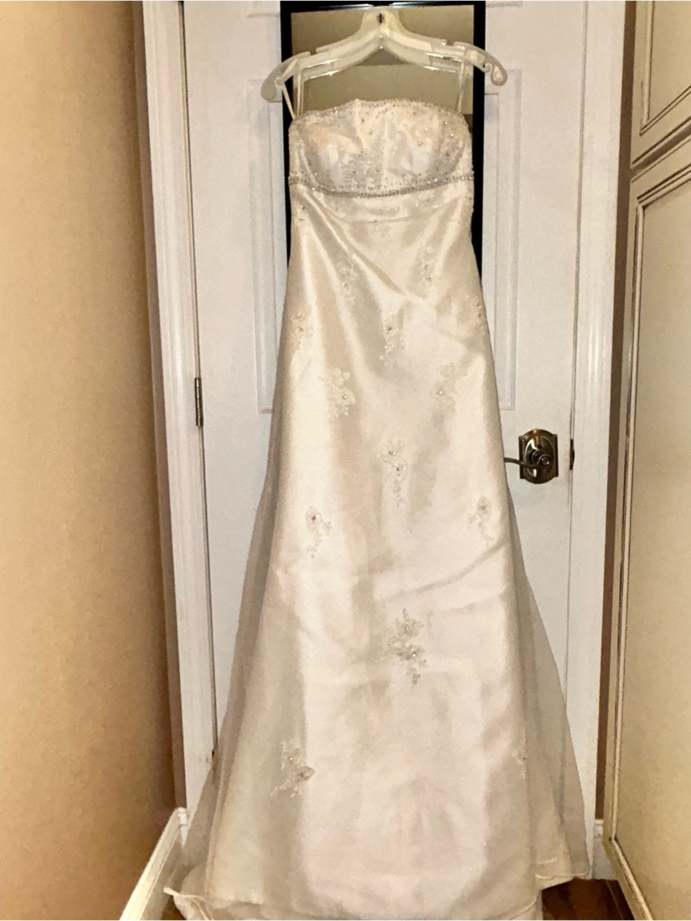 NEW STRAPLESS WEDDING DRESS - Picture 11 of 12